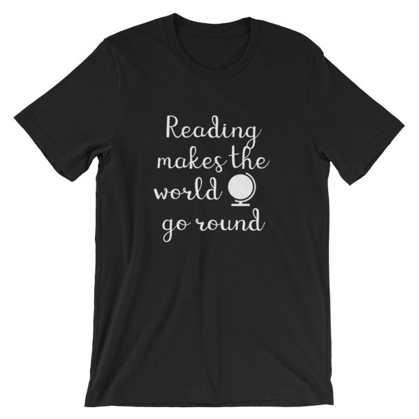 Reading makes the world go round tee black